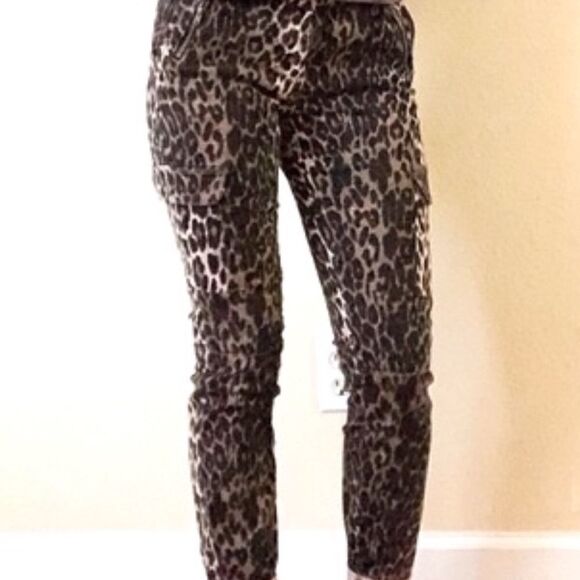 NEW SOFT Ashley Mason Cargo Skinny Leopard Print Pants 30” waist Pockets! - Picture 8 of 8